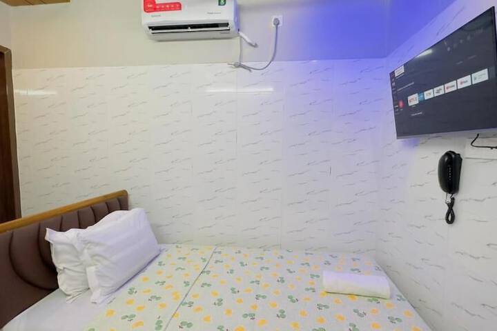 Room 9 of 45