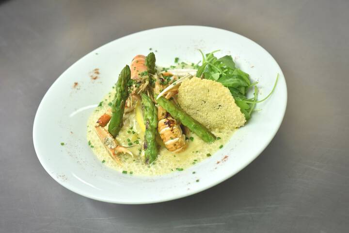 Dining Photos