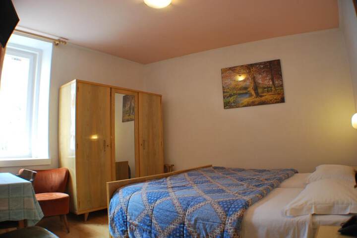 Room 16 of 61