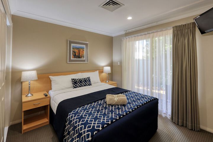 Room 14 of 34