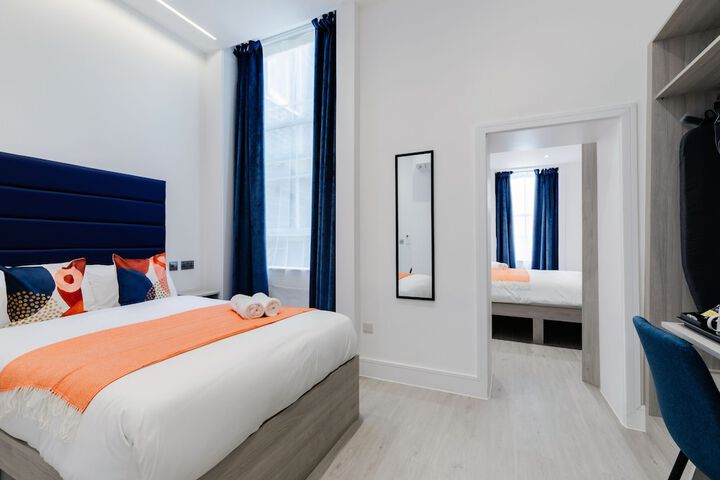 Room 36 of 106