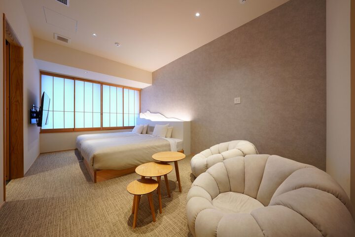 Room 27 of 70