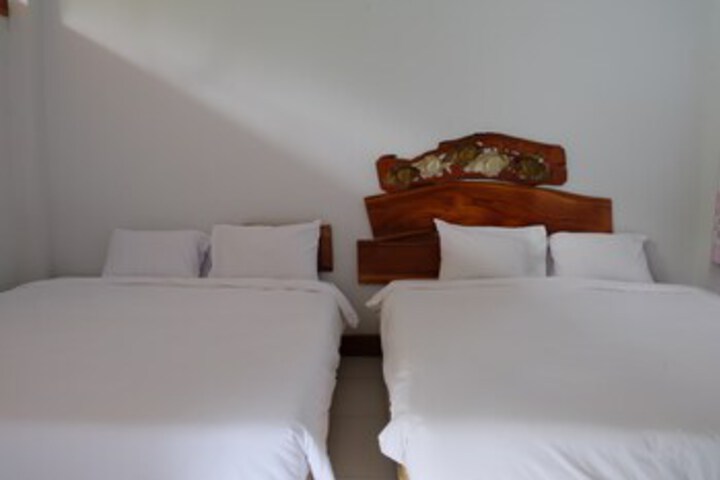Room 16 of 19