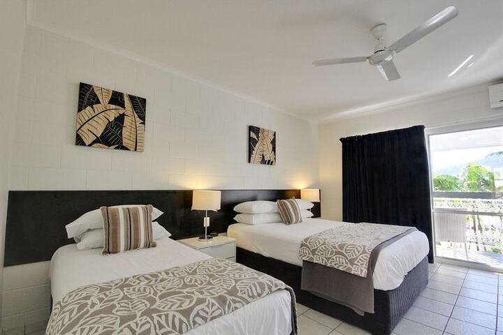 Room 8 of 44