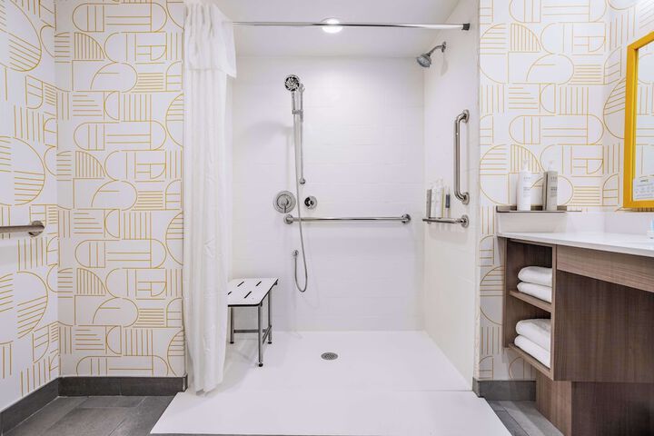Bathroom shower