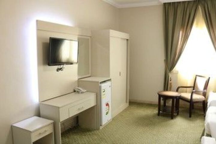 Room 48 of 57