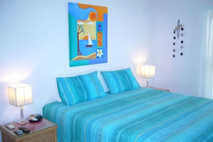 Room 3 of 20