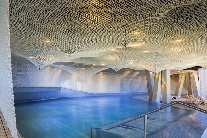 Pool 40 of 138