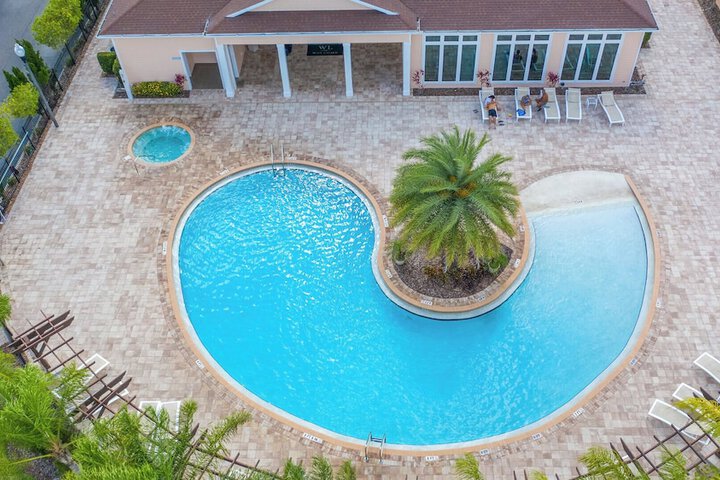 Pool 20 of 40