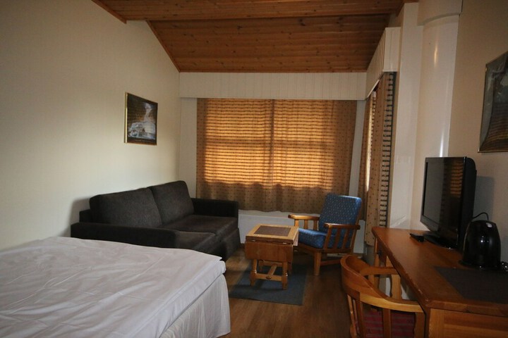 Room 10 of 40