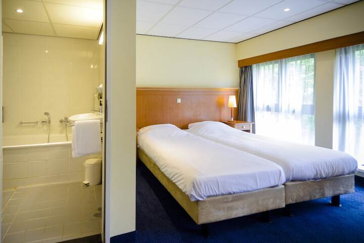 Room 14 of 41
