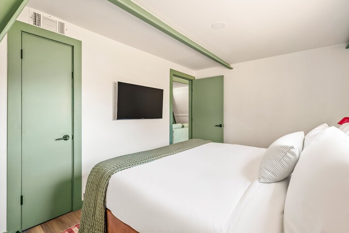 Room 20 of 72