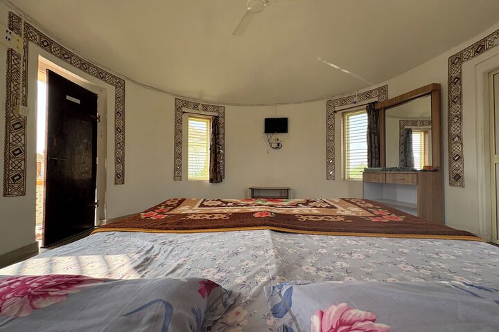 Room 10 of 84