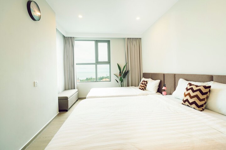 Room 26 of 299