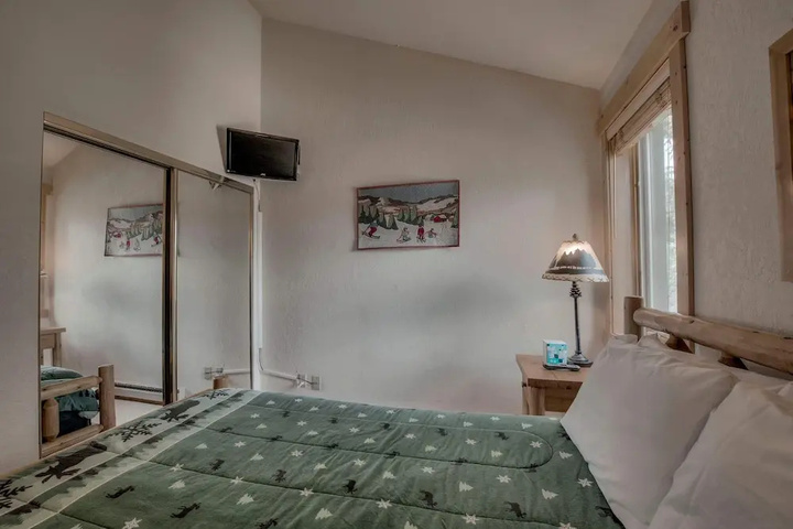 Room 7 of 21