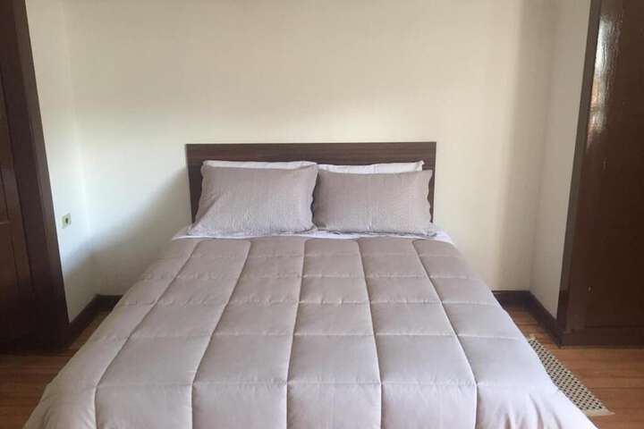 Room 8 of 13