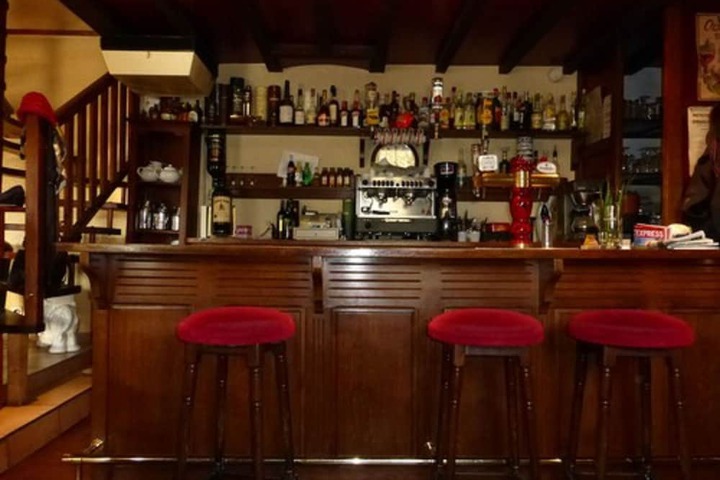 Lounge 56 of 67