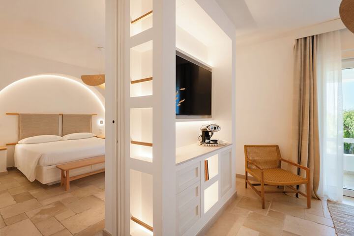 Room 11 of 53