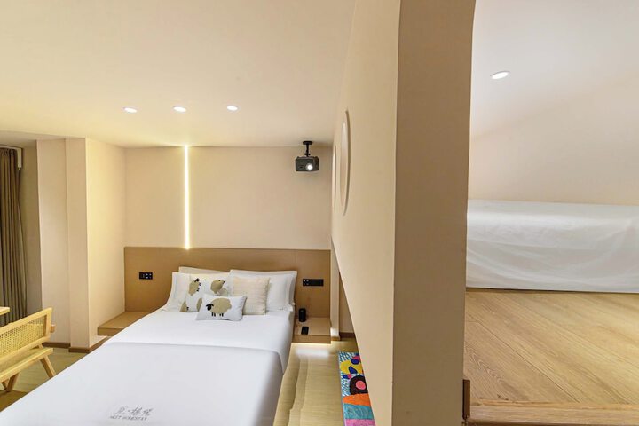 Room 28 of 112