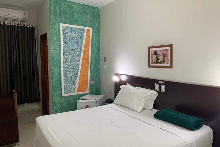 Room 17 of 40