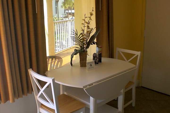 Pelican Pointe Hotel by Sunsational Beach Rentals LLC