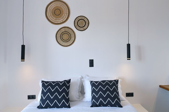 Room 4 of 35