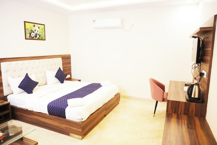 Room 35 of 109