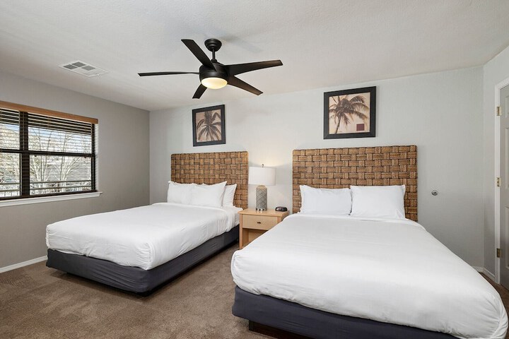 Room 37 of 220