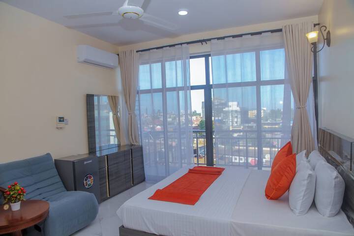 Room 60 of 98