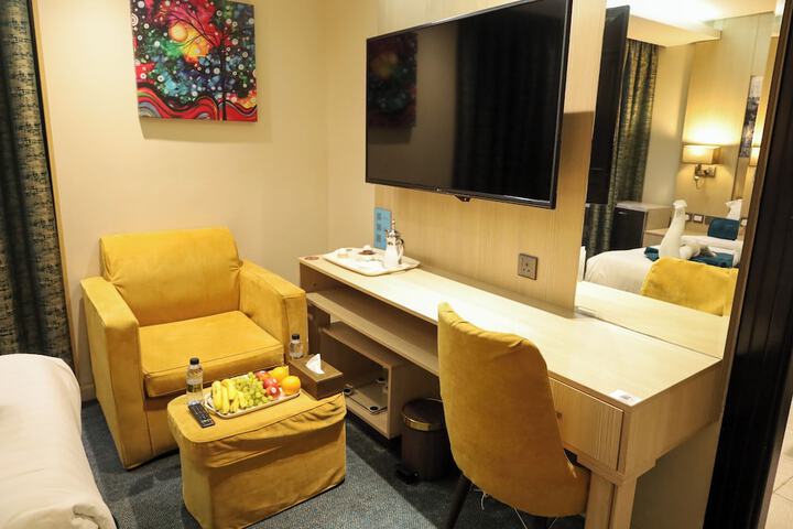 Room 26 of 55