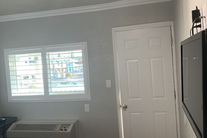 Comfort Single Queen Bed (6 of 7)