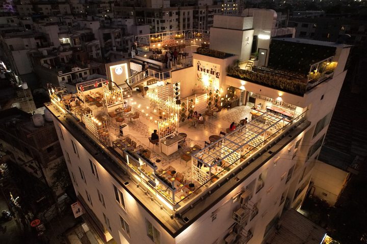 Dining Photos