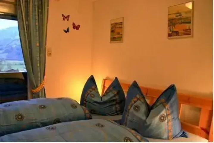 Room 2 of 9