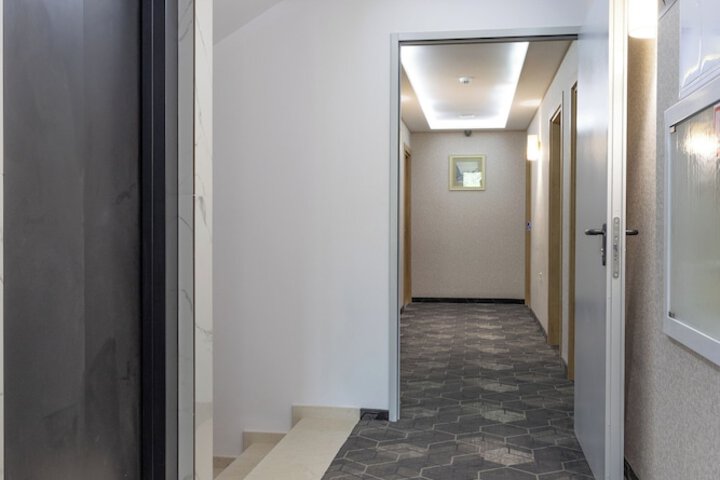 Ballroom/Hall 8 of 9
