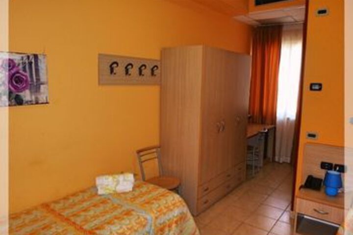Room 45 of 70