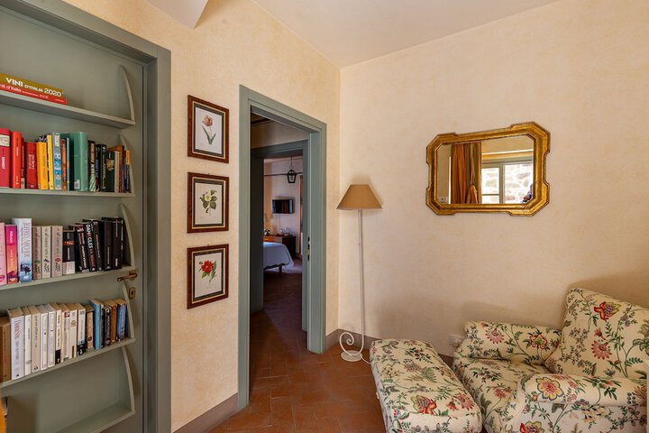 Room 28 of 63