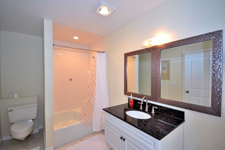 Room 15 of 19