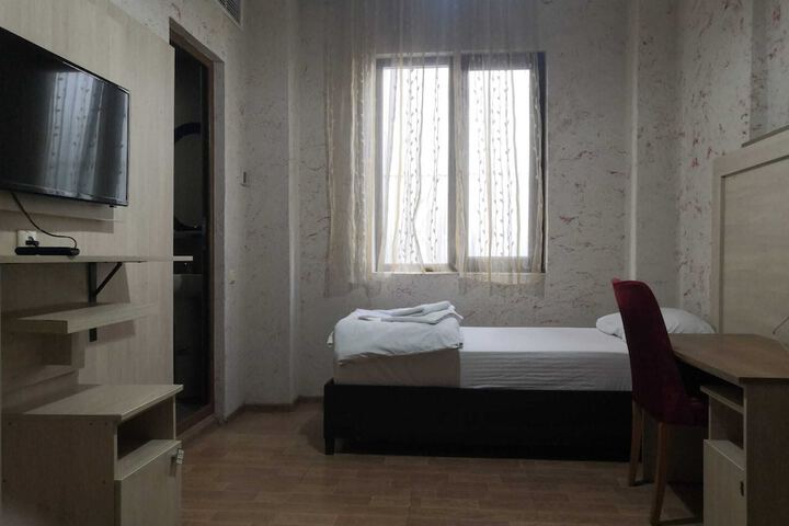 Room 11 of 63