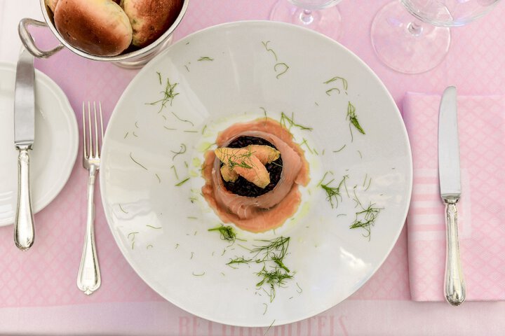 Dining 52 of 83