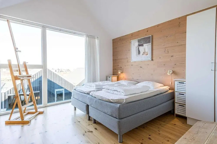 Room 3 of 19