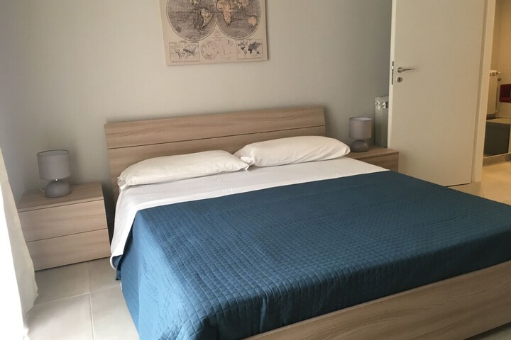 Room 50 of 63
