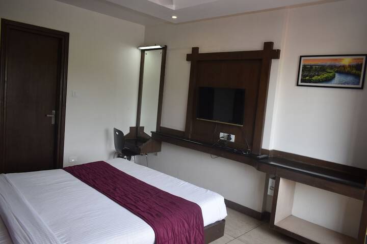 Room 16 of 50