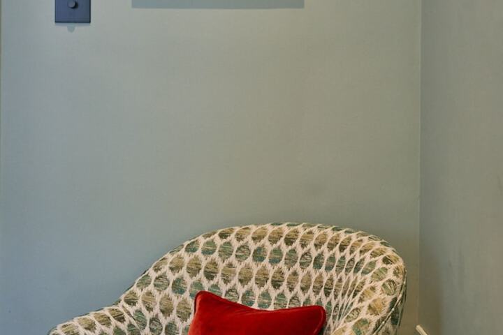 Room 47 of 133