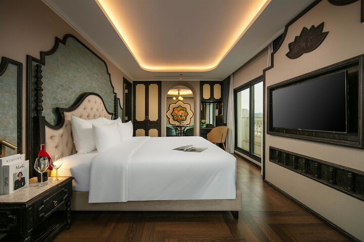 Room 21 of 74