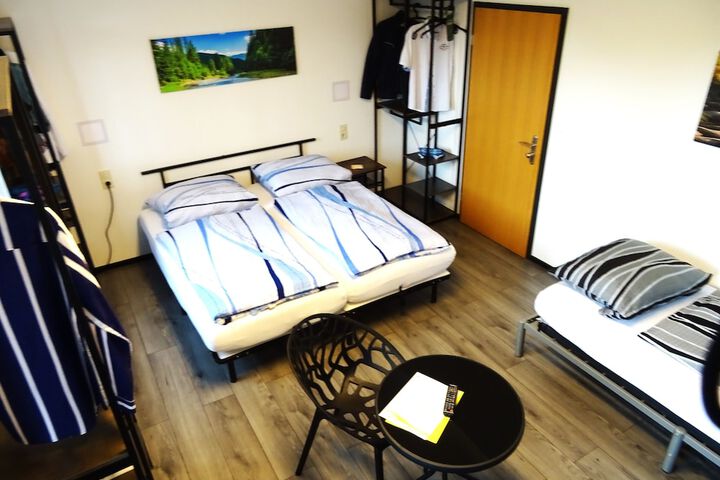 Room 158 of 442