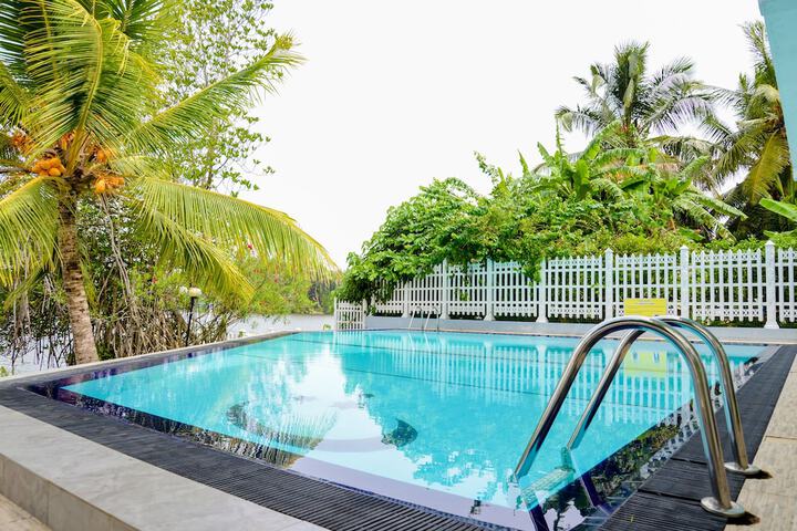 Pool 8 of 11