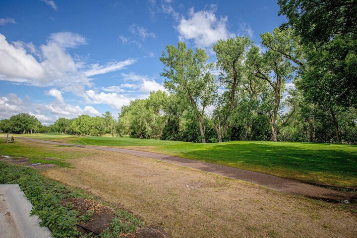 Property Grounds 34 of 40