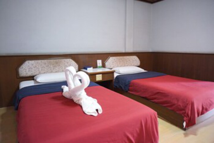 Room 17 of 50