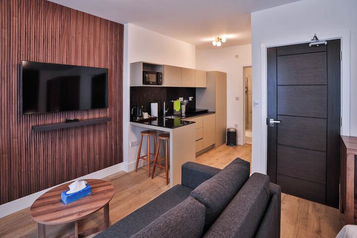 Room 44 of 64