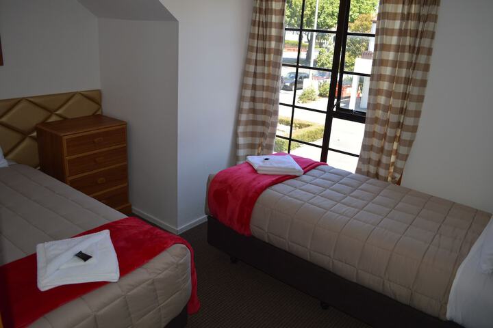 Room 7 of 123